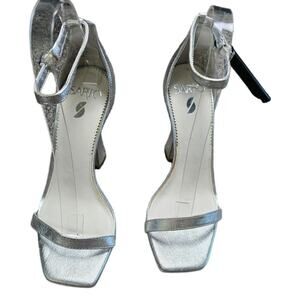 Sarto Dolores Leather Ankle Strap silver size 7m